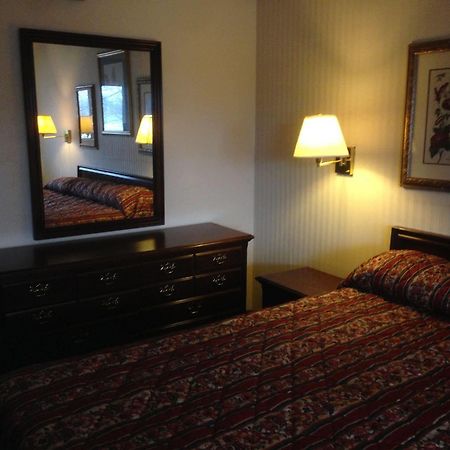 Continent Inn Columbus Exteriör bild